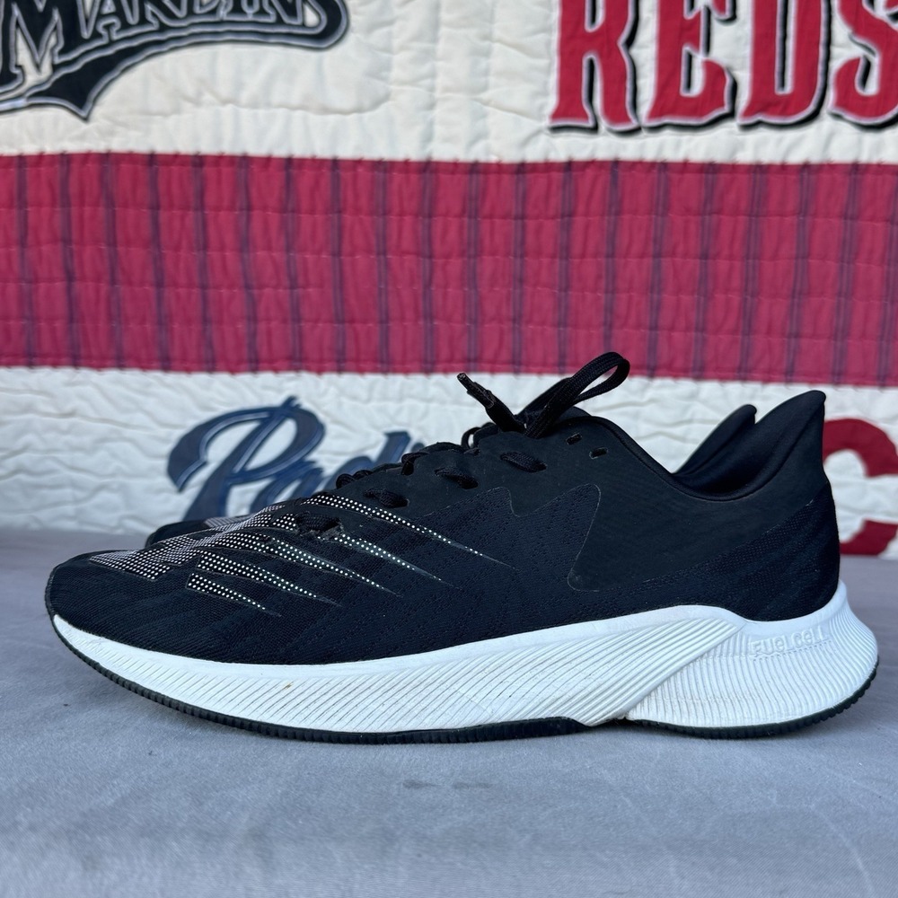 Size 12 - New Balance FuelCell Prism Black‎ MFCPZBW